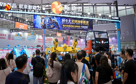 盘点能稳定批量供货、定制VR设备及多品类（体感、骑行、赛车）等VR设备的厂家特点